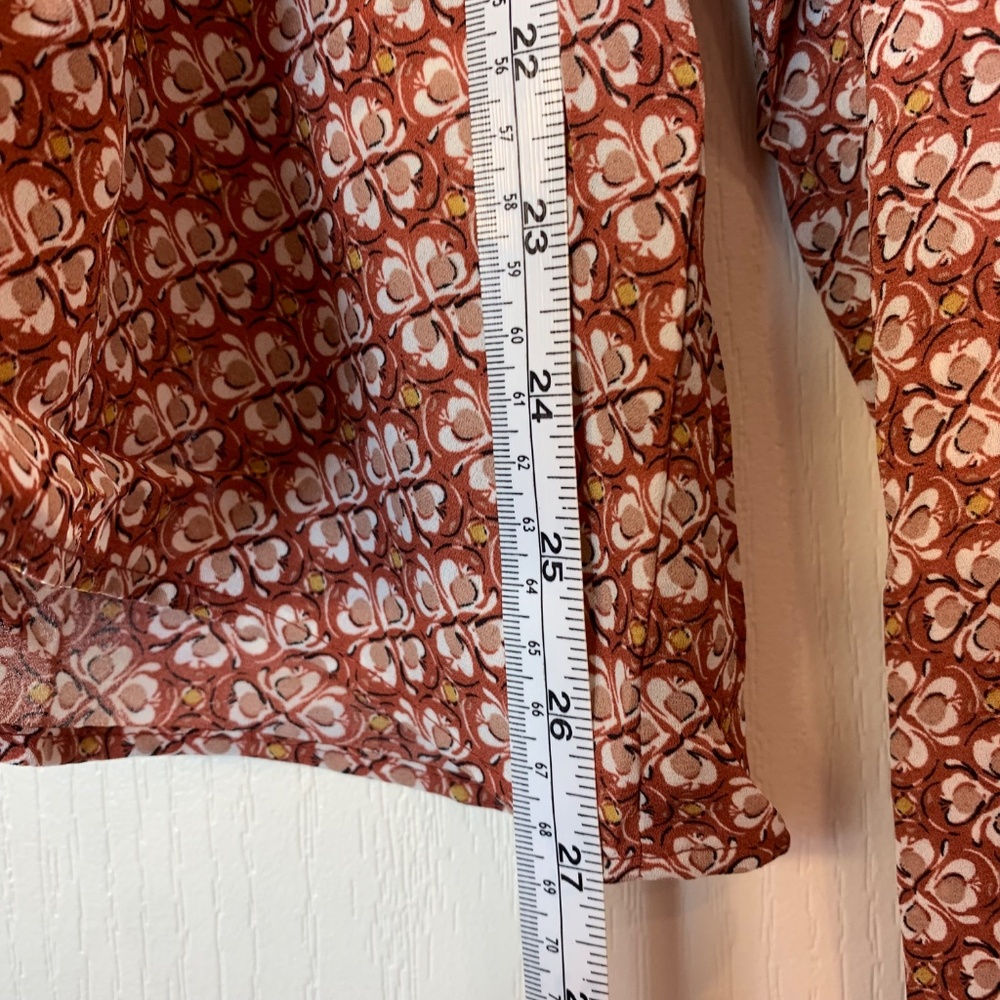 Max Studio Boho V-Neck Blouse with Tie Belt – Smocked Back – Earthy Rust Brown L - Picture 10 of 11